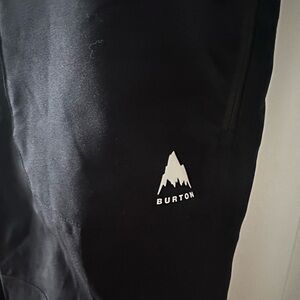 Burton Black Bib (Women’s) Size Medium